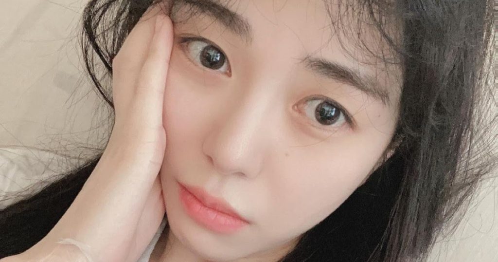 L’ancienne membre d’AOA, Kwon Mina, s’en prend à nouveau à Jimin, affirmant que les autres membres d’AOA voulaient la virer et que Jimin a menti en s’excusant.