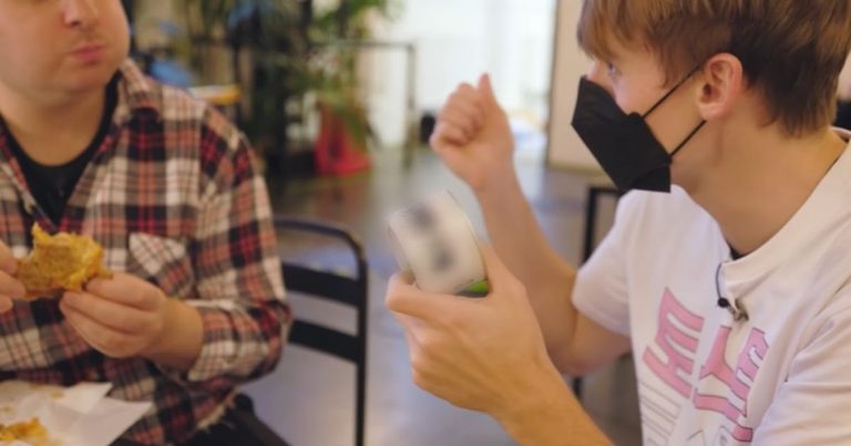 YouTuber “Korean Englishman” lance un produit coréen qui est maintenant un grand succès