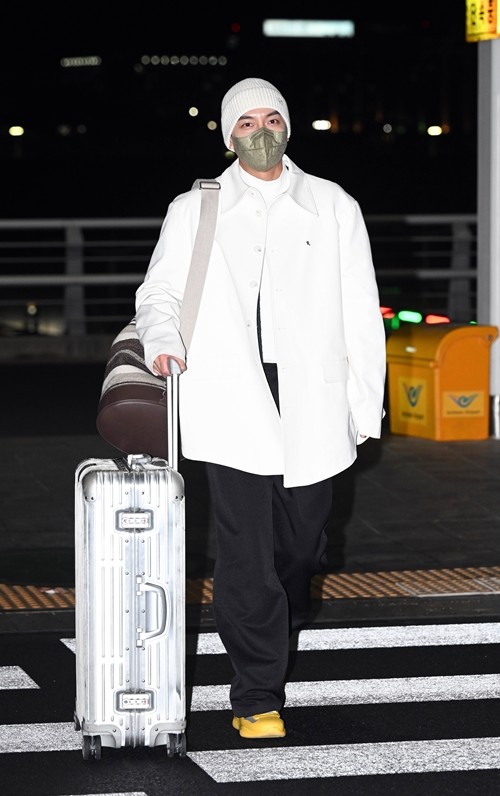 Stars with ‘worst’ fashion this week: Lee Seung Gi, Ahn Hee Yeon, Kim Young Kwang, Lee Sung Kyung, Jung Yu Mi