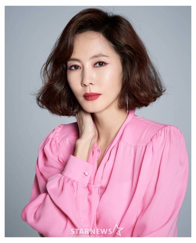 Kim Nam-joo returns to the small screen after 5 years in the melodramatic revenge drama “Wonderful World”