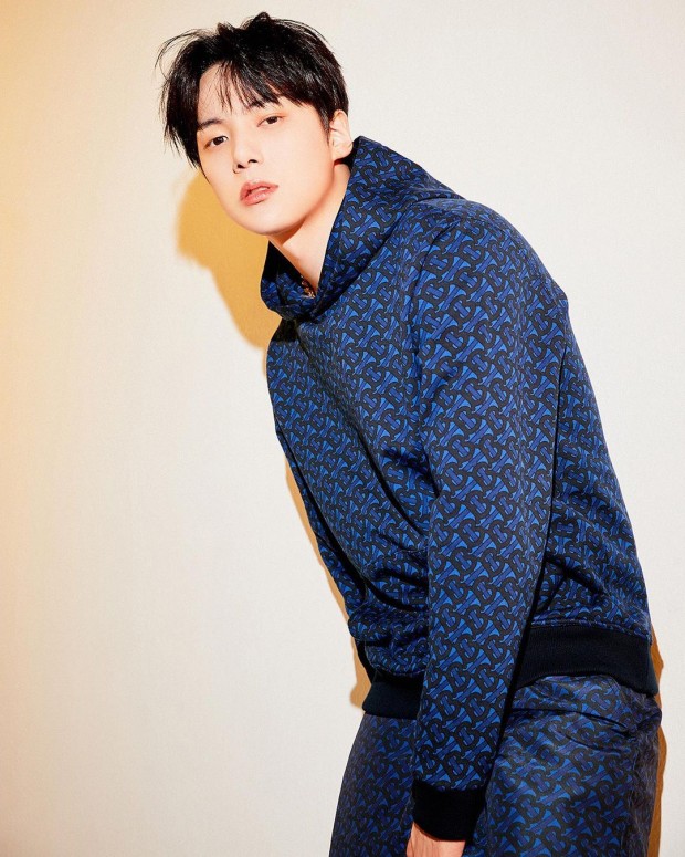 MONSTA X Minhyuk Confirms Military Enlistment Date Through Handwritten Letter