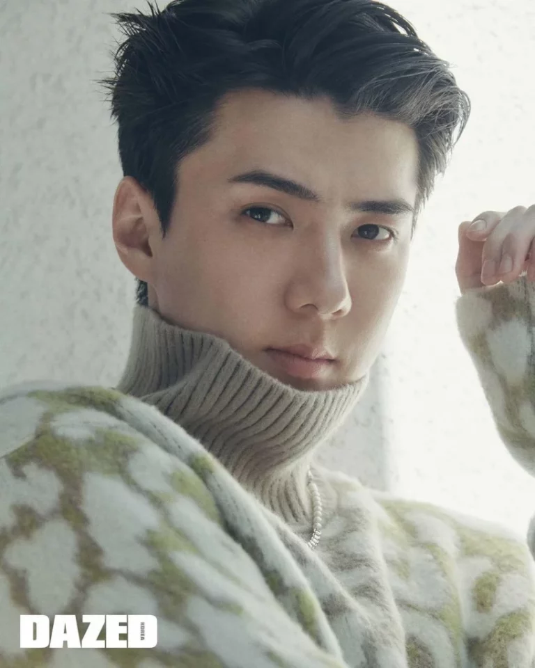 EXO Sehun, premarital pregnancy rumor with non-celebrity girlfriend…Maternity clinic eyewitness accounts continue