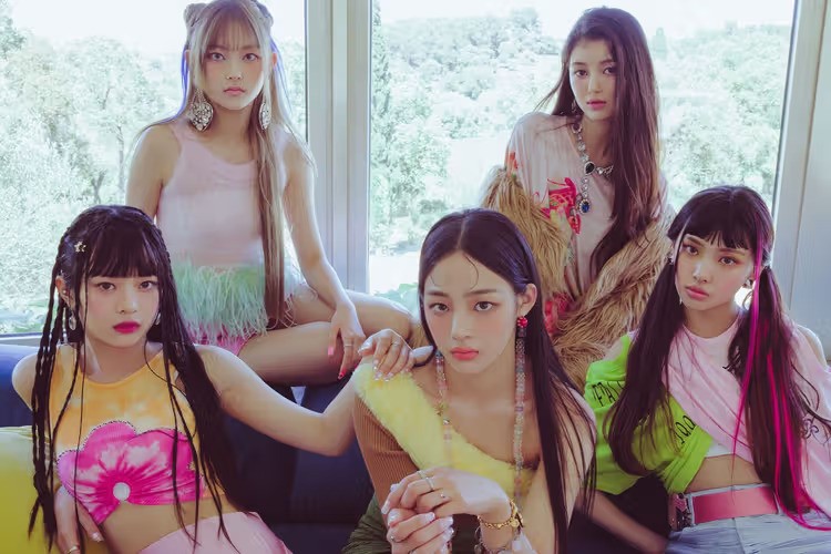 NewJeans: Discover the K-Pop Sensation Taking Fashion World by Storm!