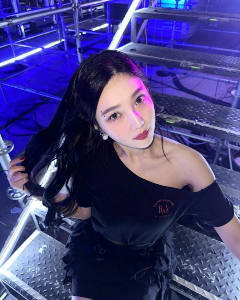ReVeluvs’ Push for Red Velvet’s ‘R to V’ Tour Postponement: Why?