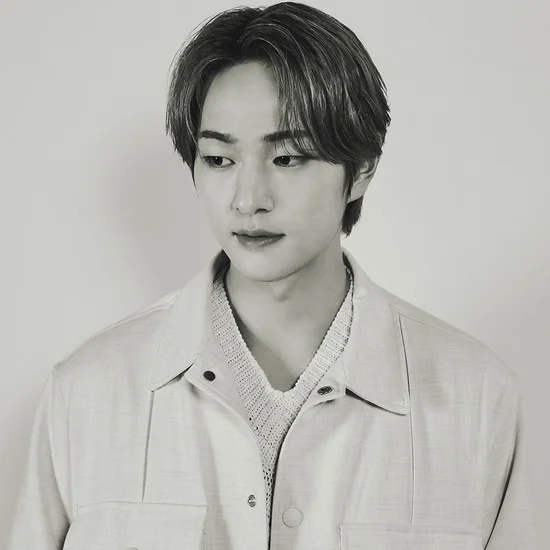 SHINee’s Onew “My colleagues who have gone to the sky, I hope it won’t happen again”
