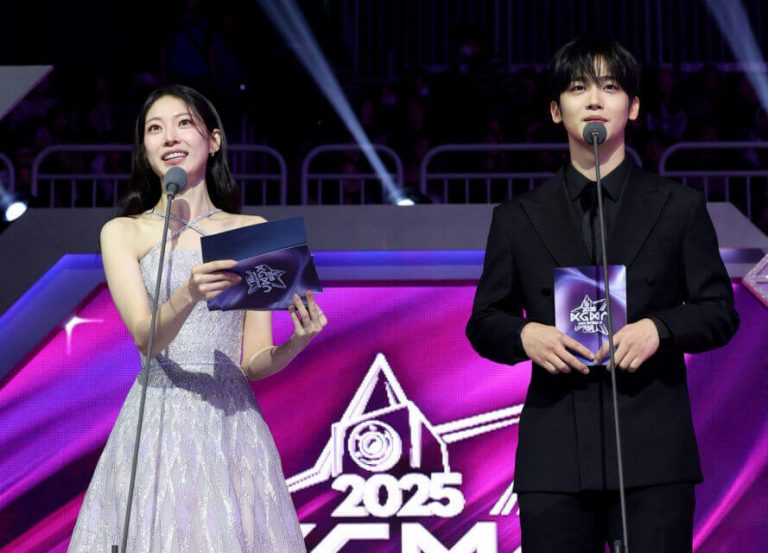 Disbanded Boy Group Members Reunite Onstage at 2025 Korea Grand Music Awards