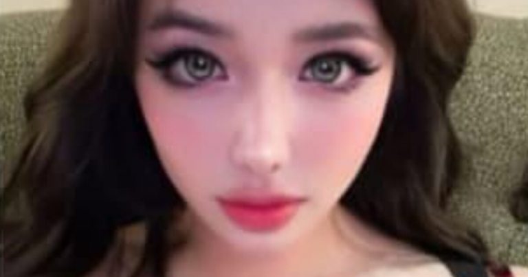 Park Bom Posts Busty Photo of Herself With Shirtless Lee Min Ho