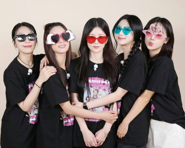 14 Years Later, Apink Shines in Heartwarming Group Photos Despite Na-eun’s Absence