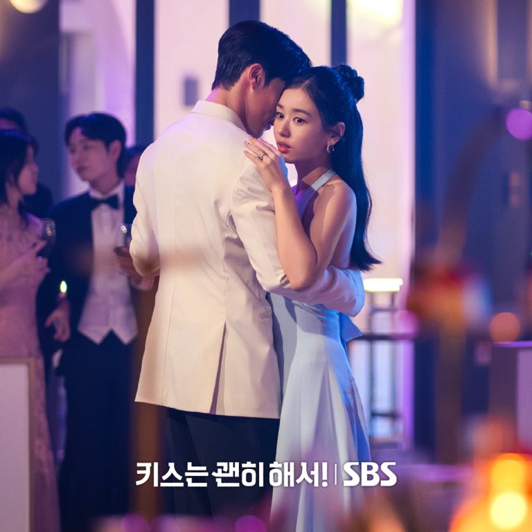 Ahn Eun Jin And Jang Ki Yong Get Flustered After Their Shocking Kiss In “Dynamite Kiss”