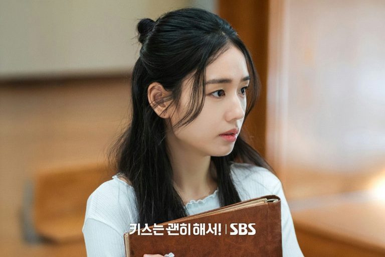 Dynamite Kiss: Cringy Script, Priceless Acting – Jang Ki Yong and Ahn Eun Jin Win Hearts