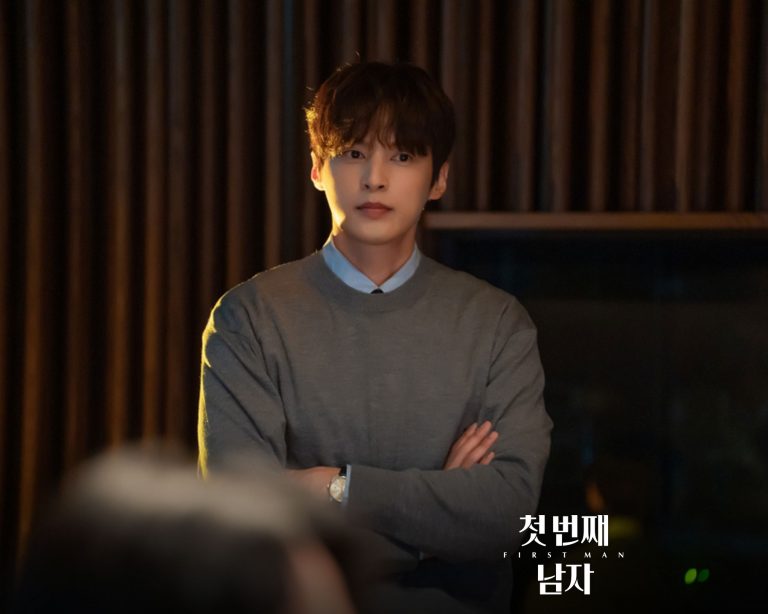 Yoon Sun Woo Is A Gentle And Kind-Hearted Lawyer Who Falls Deeply For Hahm Eun Jung In “First Man”