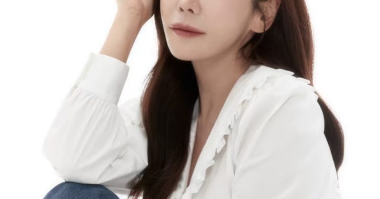 The Supporting Actress That Outshined The Female Lead In Oft-Proclaimed “Worst K-Drama Of The Year”