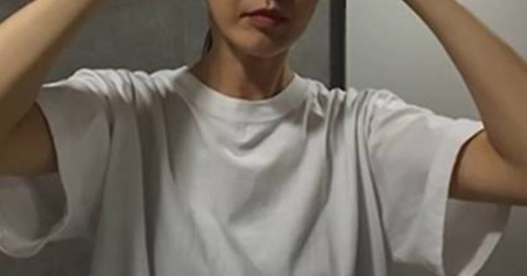 45-Year-Old Actress Goes Fully Barefaced On Camera For The First Time