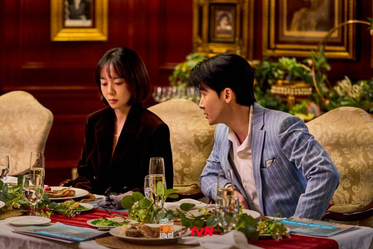 Ha Jung Woo Is Troubled By Return Of Im Soo Jung’s Lover Kim Jun Han In “Mad Concrete Dreams”