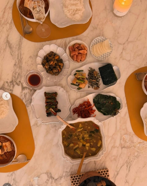 Song Hye Kyo Prepares Birthday Meal for Close Male Friend