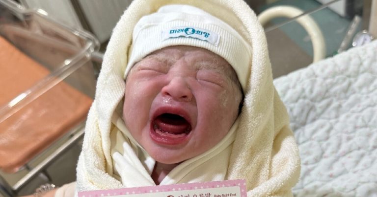Korean Star Gives Birth To Adorable Baby Daughter