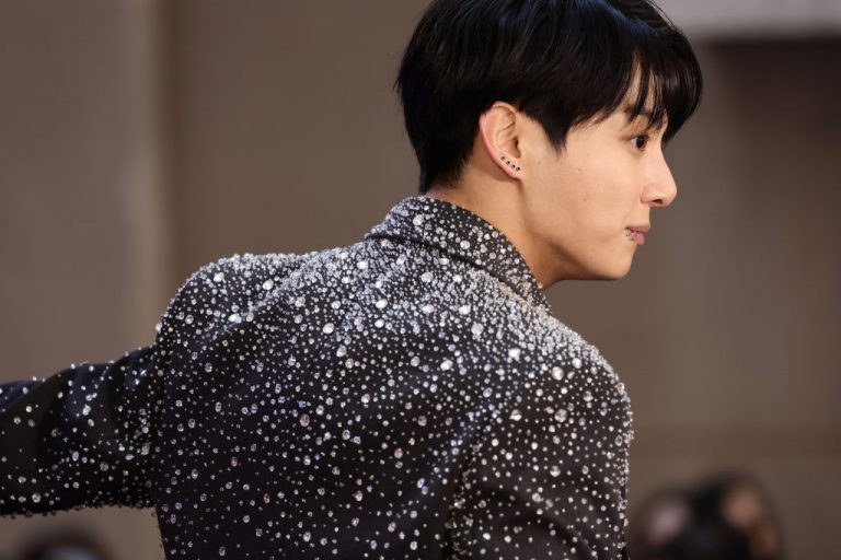 BTS Jungkook’s Old Classmate Shares Story About His School Days and Hidden Eyes